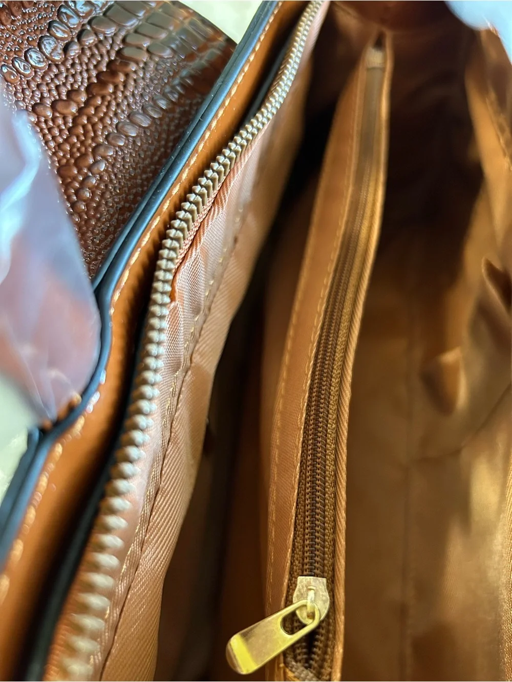 NWT Vyrmax, Small, Cognac Croc-Embossed Professional Satchel w/Detachable Strap
